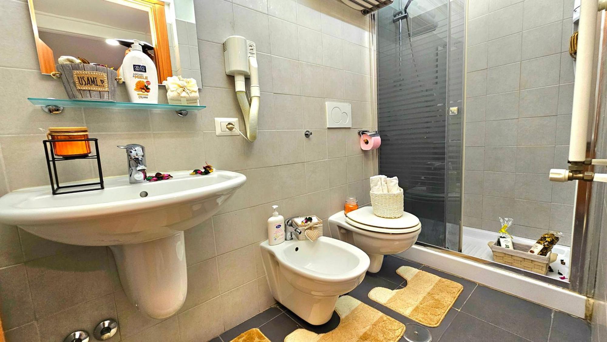 مبيت وإفطار A Casa Simpatia Roma - Free Parking If You Book 4 Nights المظهر الخارجي الصورة