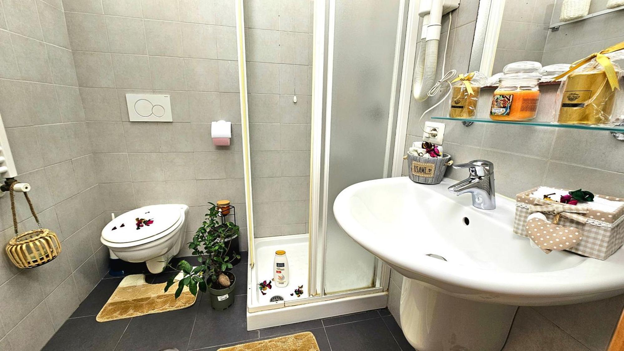 مبيت وإفطار A Casa Simpatia Roma - Free Parking If You Book 4 Nights المظهر الخارجي الصورة