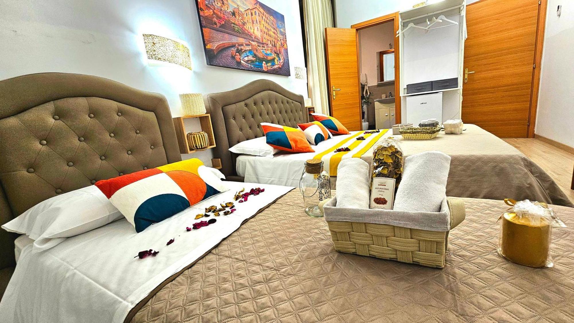 مبيت وإفطار A Casa Simpatia Roma - Free Parking If You Book 4 Nights المظهر الخارجي الصورة