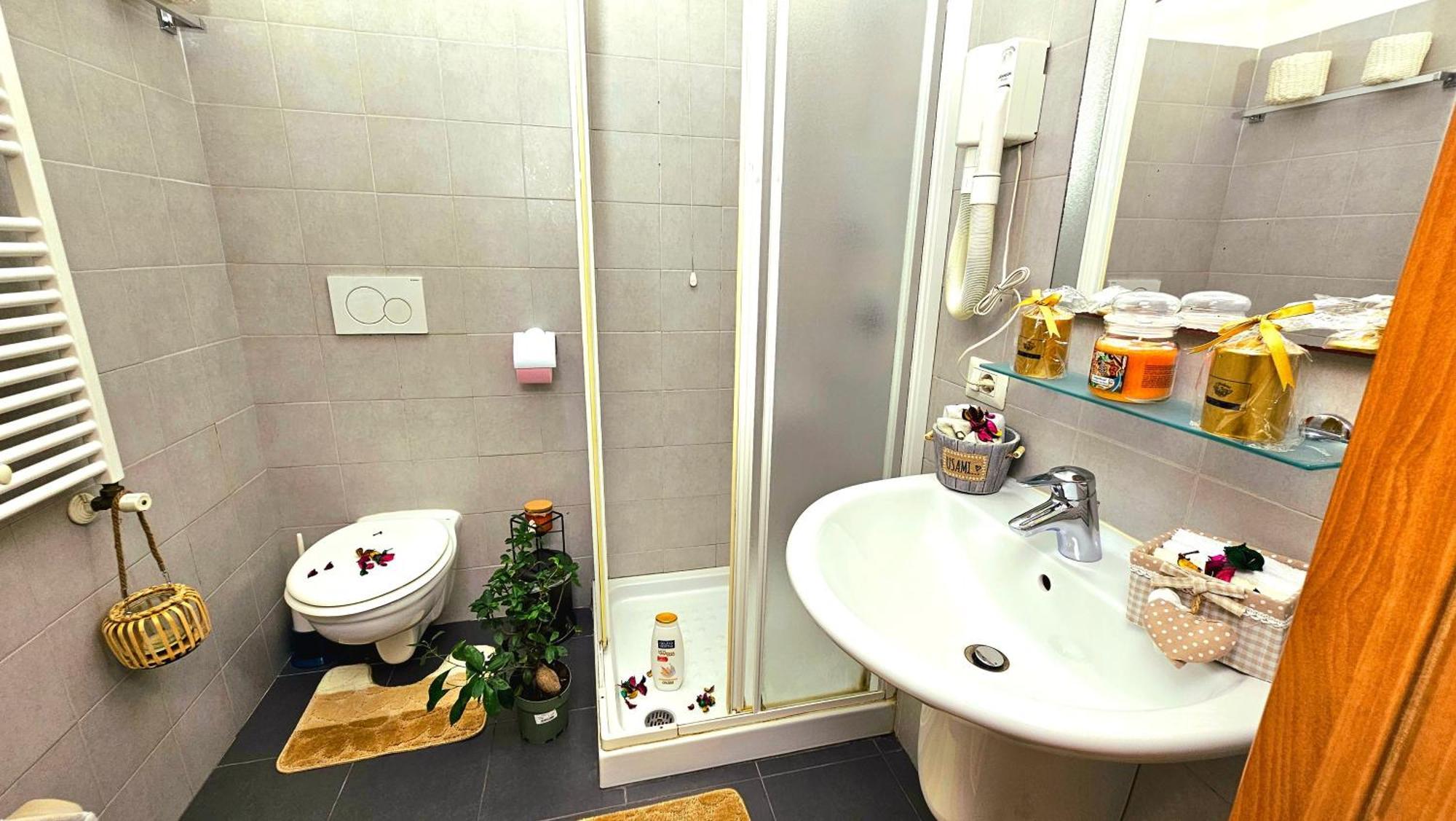 مبيت وإفطار A Casa Simpatia Roma - Free Parking If You Book 4 Nights المظهر الخارجي الصورة